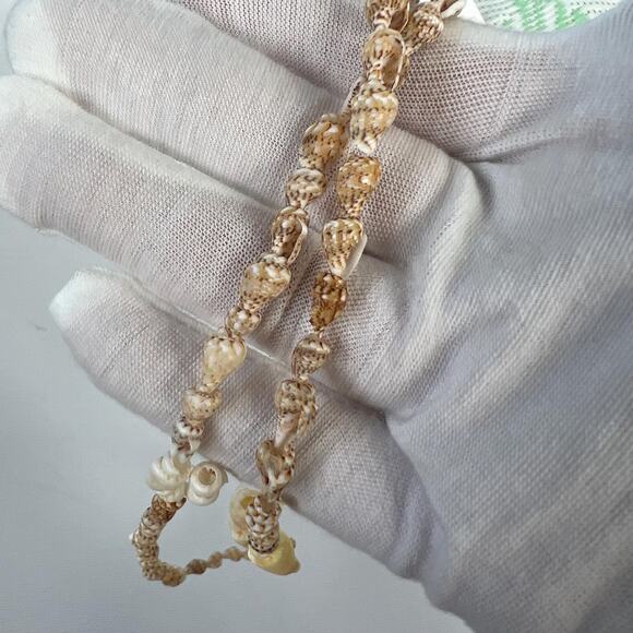 Hawaiian Brown White Tiny Conch Sea Shells Necklace Ocean Boho 34” - Picture 4 of 7
